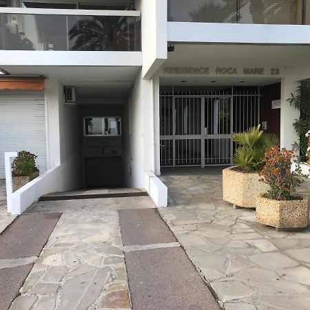App Le Rocazur Avec Piscine Et Parking En Bord De Mer A 500M Du Centre Ville Menton Exterior foto
